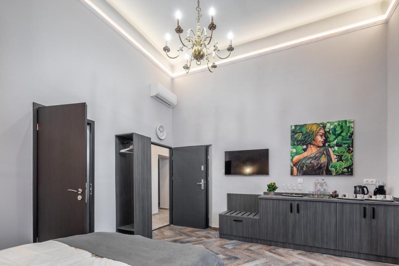 Budapest Marvelous Apartment In Andrassy Boulevard ภายนอก รูปภาพ