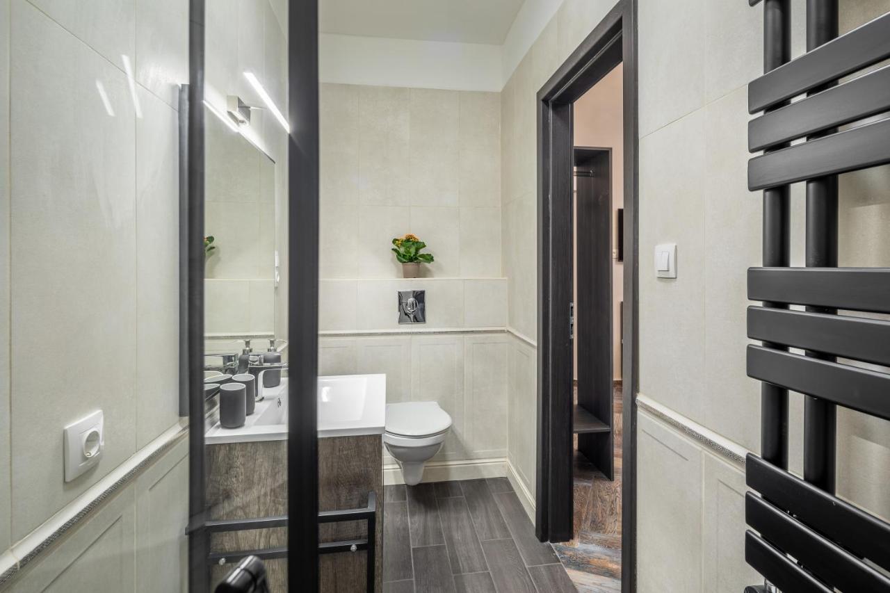 Budapest Marvelous Apartment In Andrassy Boulevard ภายนอก รูปภาพ