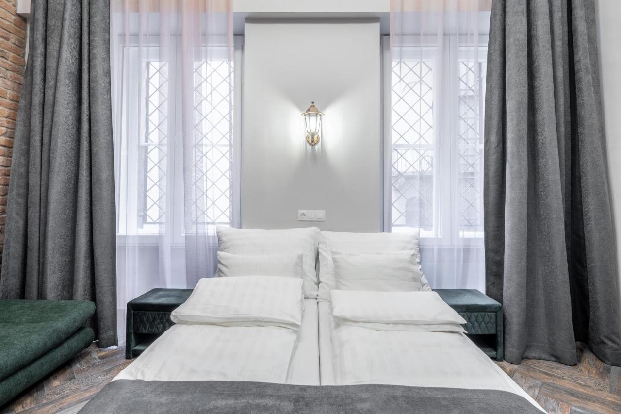 Budapest Marvelous Apartment In Andrassy Boulevard ภายนอก รูปภาพ